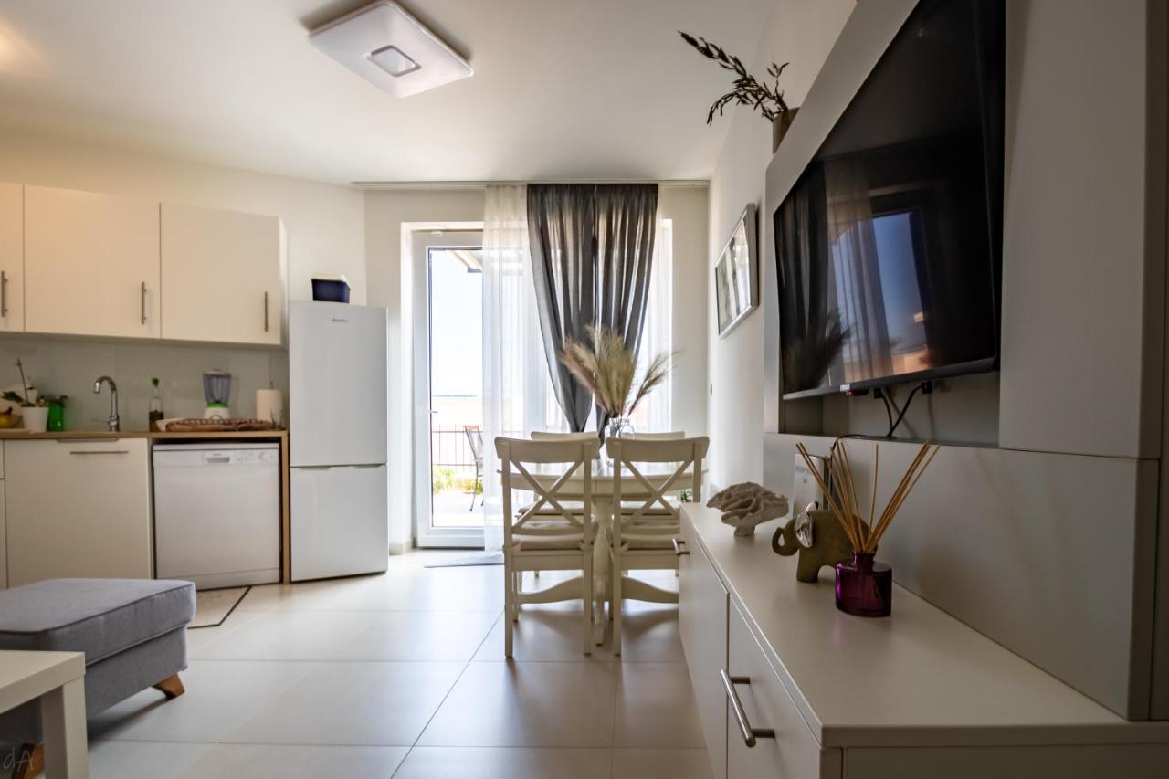 La Perla Apartment Murter Luaran gambar